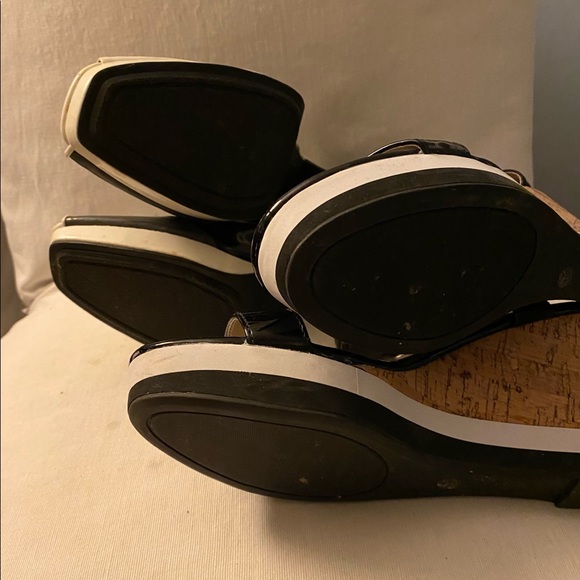 2 pairs of elegant heels - Picture 6 of 6